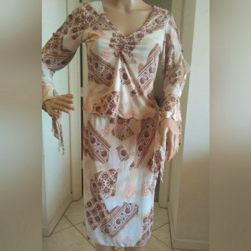 VINTAGE FLORAL FEMININE SKIRT SET BY STUDIO F SZ. LG?(RUNS SMALLER) FANTASTIC !